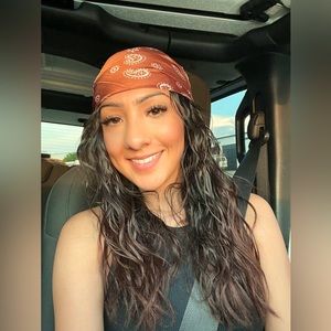 Meet your Posher, Aime